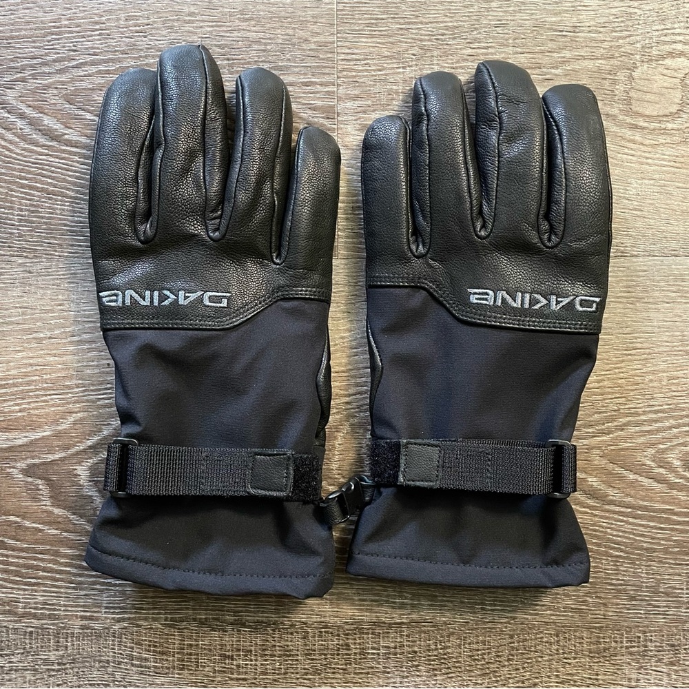 Dakine Tacoma Ski Snow Glove Sz M